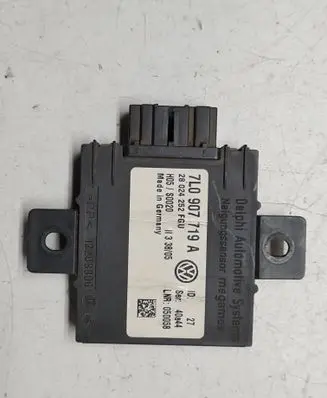 Volkswagen Touareg I Alarm control unit/module 7L0907719A