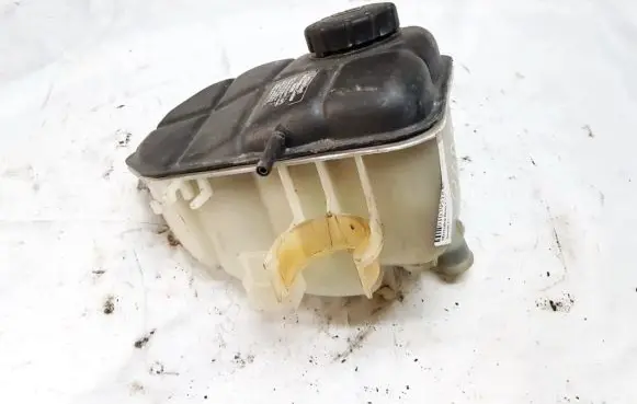 Mercedes-Benz CLK A209 C209 Coolant expansion tank/reservoir 2035000049