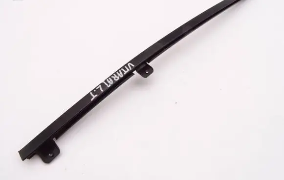 Suzuki Grand Vitara I Door glass rail SUZUKI_VITARA_I_88-97_PROWADNICA_SZYBY_LEWY_TYL