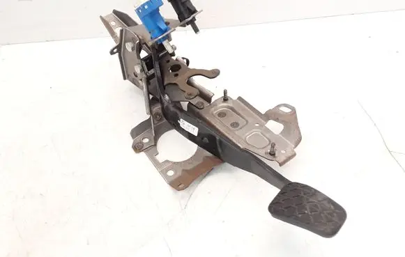 Mazda 2 Brake pedal