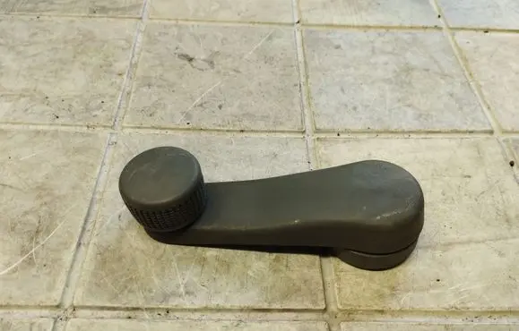Skoda Fabia Mk1 (6Y) Rear door window winding handle 1H0837581D