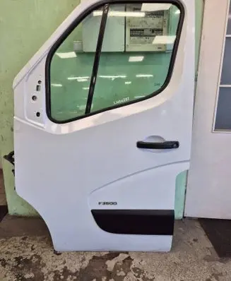 Opel Movano B Front door