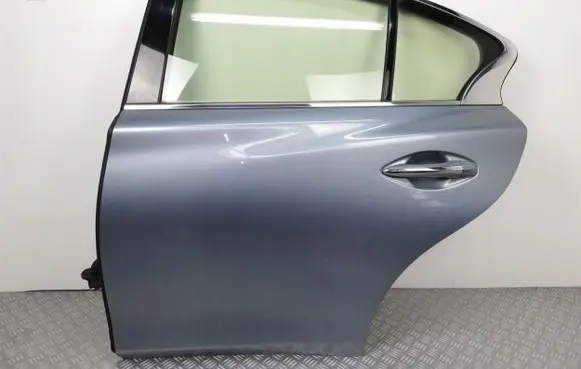 Infiniti Q50 Rear door