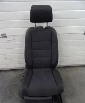 Volkswagen Touran I Front passenger seat 