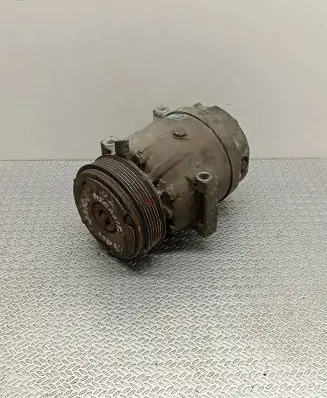 Renault Megane I Air conditioning (A/C) compressor (pump) 7700105765 6560769 1135309