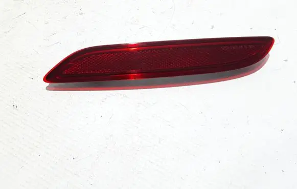Chrysler Pacifica Rear tail light reflector 68230395AA