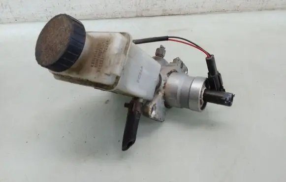 Chevrolet Epica Master brake cylinder