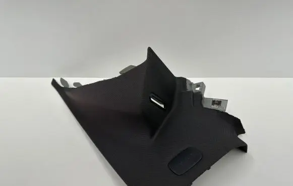 Mercedes-Benz C W204 (C) pillar trim A2046904226