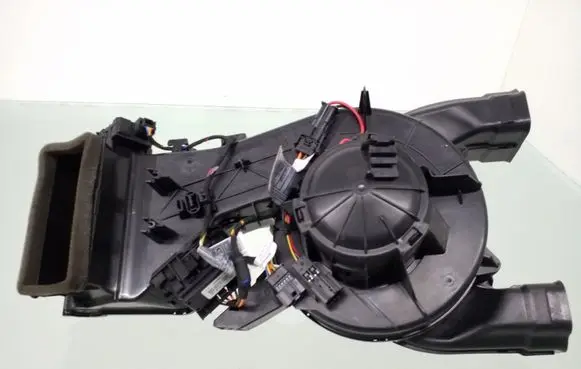 Mercedes-Benz ML W166 Heater fan/blower A1668300008