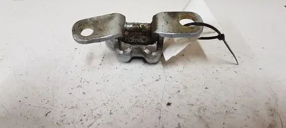 KIA Sorento Front door upper hinge