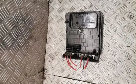 Volkswagen PASSAT B7 Fuse module 3c0937125a
