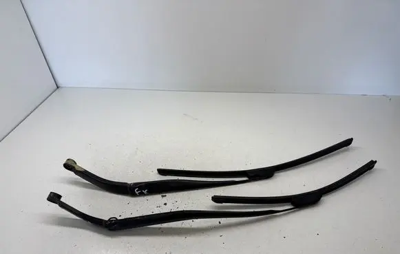 Infiniti FX Windshield/front glass wiper blade 