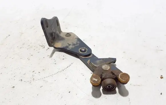 Volkswagen Caddy Sliding door lower roller guide/hinge 2K0843398A