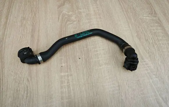 BMW 5 G30 G31 G38 Engine coolant pipe/hose 8678493