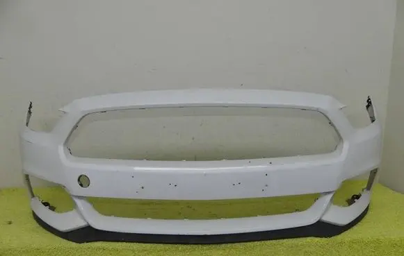 Ford Mustang VI Front bumper GR3B17C831B