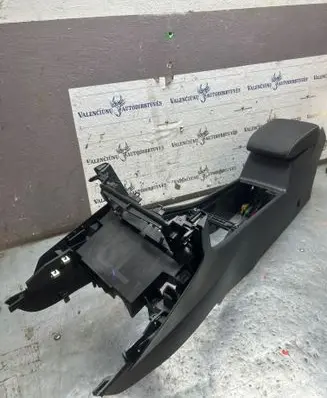 Volkswagen Golf VII Armrest 5G0864251J 5G0864089J 1506359744