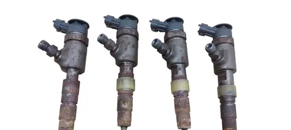Citroen C4 II Fuel injectors set 0445110340