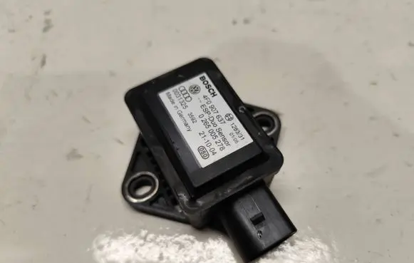 Audi A6 S6 C6 4F ESP acceleration yaw rate sensor 4F0907637 0265005278 0031325