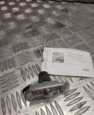 Audi A4 S4 B7 8E 8H Front fender indicator light 8E0949127