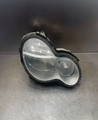 Mercedes-Benz C W203 Headlight/headlamp A2038200261 0301166202 140800