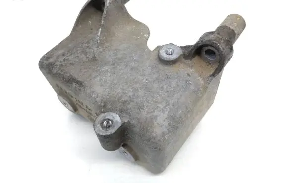 Mercedes-Benz Vito Viano W639 Engine mounting bracket A6461420042
