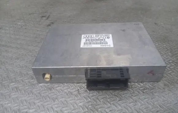 Audi A4 S4 B7 8E 8H Bluetooth control unit module 8P0862335M