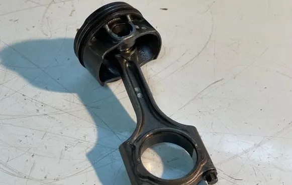 Volvo XC90 Piston with connecting rod C7JR17S 0822LB