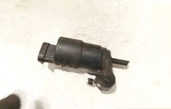 Renault Megane I Windscreen/windshield washer pump 7700821782