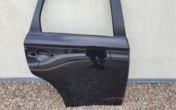 Mitsubishi Outlander Rear door 