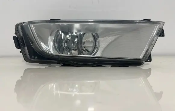 Skoda Octavia Mk3 (5E) Front fog light 5E0941700D 7190100001