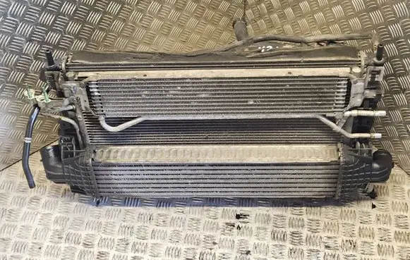 Ford Focus Radiator set 3m5h19710ca 3m5h8c607