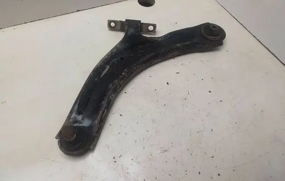 Nissan X-Trail T31 Front lower control arm/wishbone J50040dc