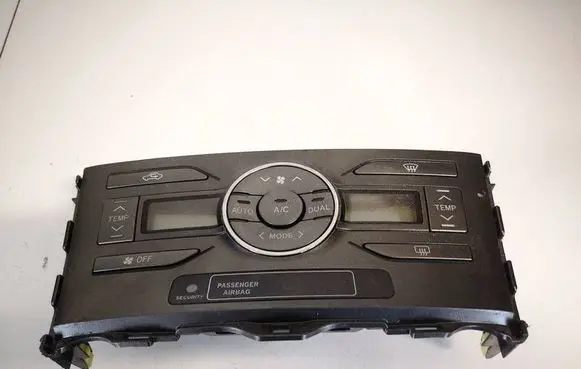 Toyota Auris 150 Climate control unit 5590002220b 55900-02220-b