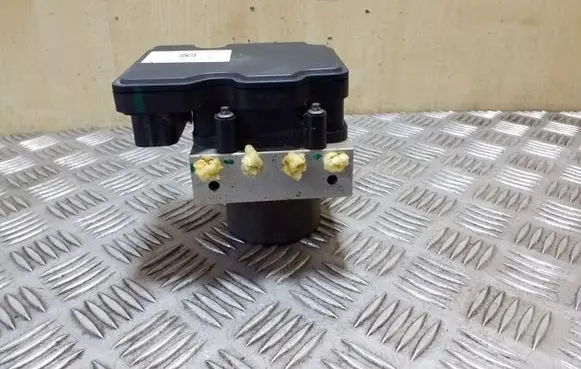 Tesla Model S ABS Pump 103779700C 269537