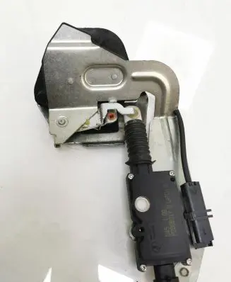 Peugeot 807 Sliding door lock PZ08B01Y 045108