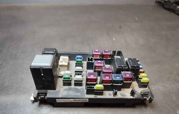 Subaru Forester SJ Fuse box set MB100200B