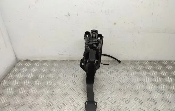 Skoda Octavia Mk3 (5E) Clutch pedal 5Q1721059CM