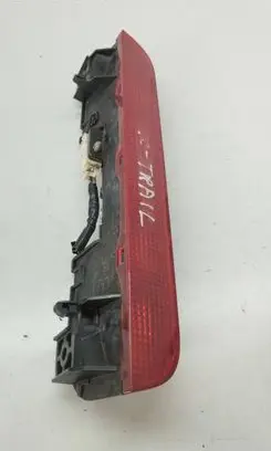 Nissan X-Trail T30 Third/center stoplight E13020708