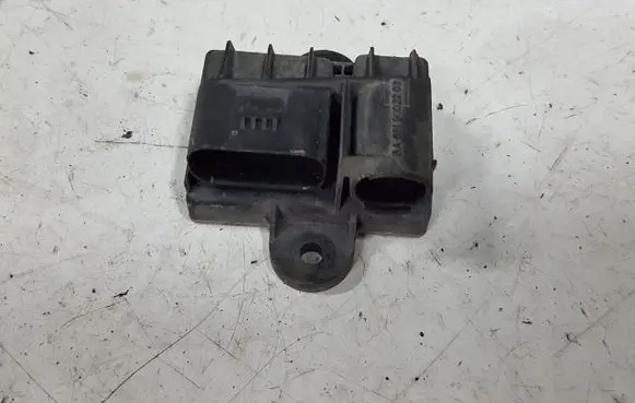 Glow plug pre-heat relay