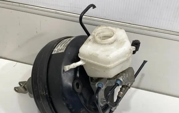 BMW 1 F20 F21 Brake booster 6798418 0204259552 22200014341