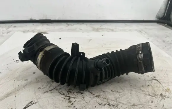 Nissan Primastar Intercooler hose/pipe 