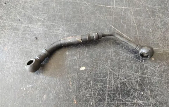 Nissan Terrano Turbo turbocharger oiling pipe/hose