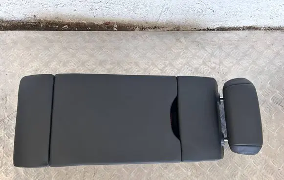 Porsche Macan (95B) Rear seat 