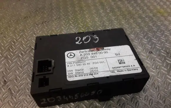 Mercedes-Benz C W203 Gateway control module 2034450000 A2034450000