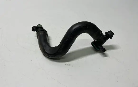 Volkswagen PASSAT B8 Vacuum line/pipe/hose 04E103474K
