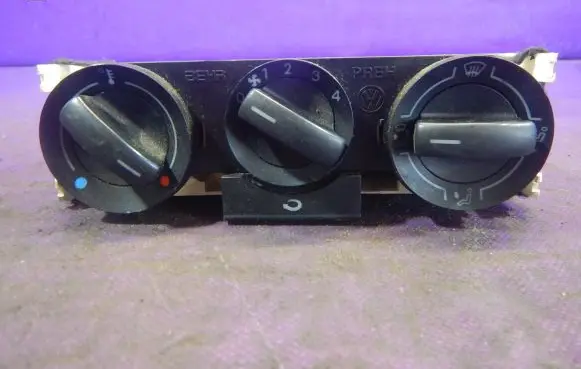 Volkswagen Fox Interior fan control switch 6Q0819045T