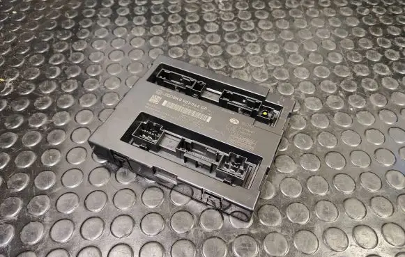 Audi Q5 SQ5 Comfort/convenience module 8K0907064GP
