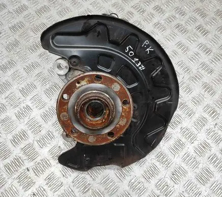 Volkswagen PASSAT B8 Front wheel hub 5Q0407257A