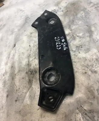 Volkswagen Jetta VI Radiator support slam panel bracket 5c6805932