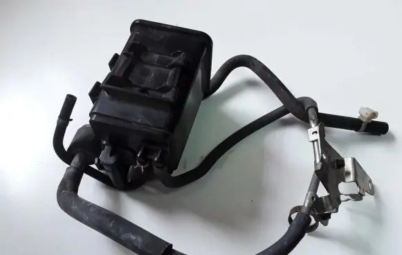 Mitsubishi Outlander Other engine bay part 4G28